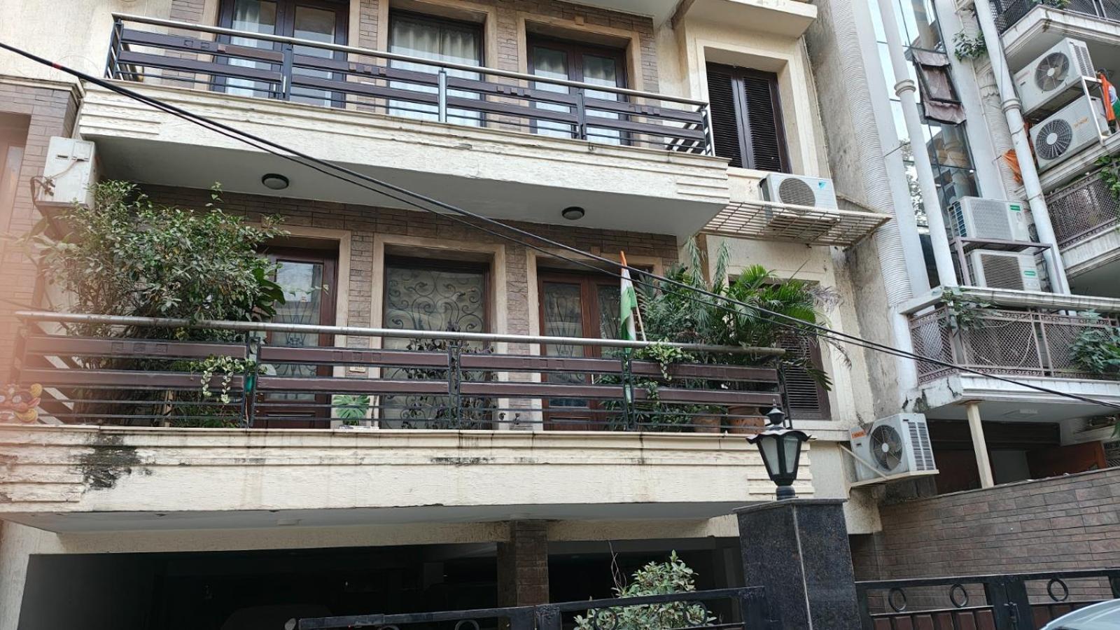 Divine India Service 4bhkj-45 Apartment