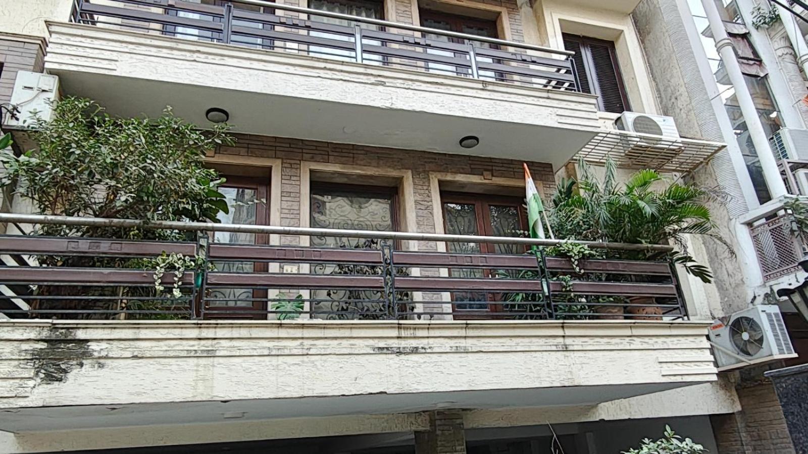 Divine India Service 4bhkj-45 Apartment
