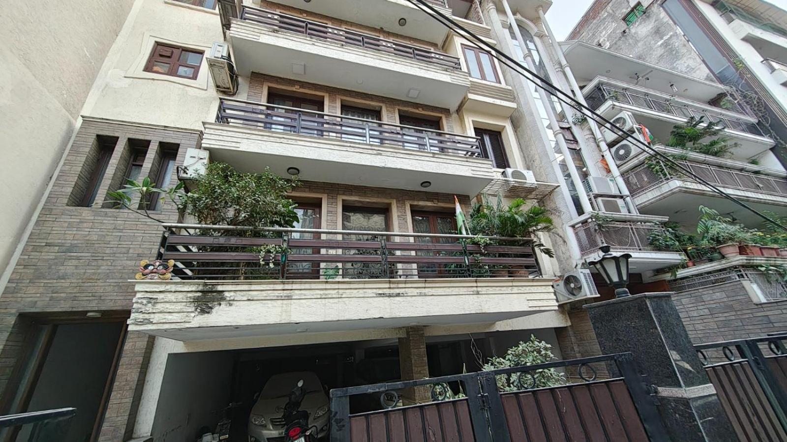 Apartment Divine India Service 4bhkj-45 *