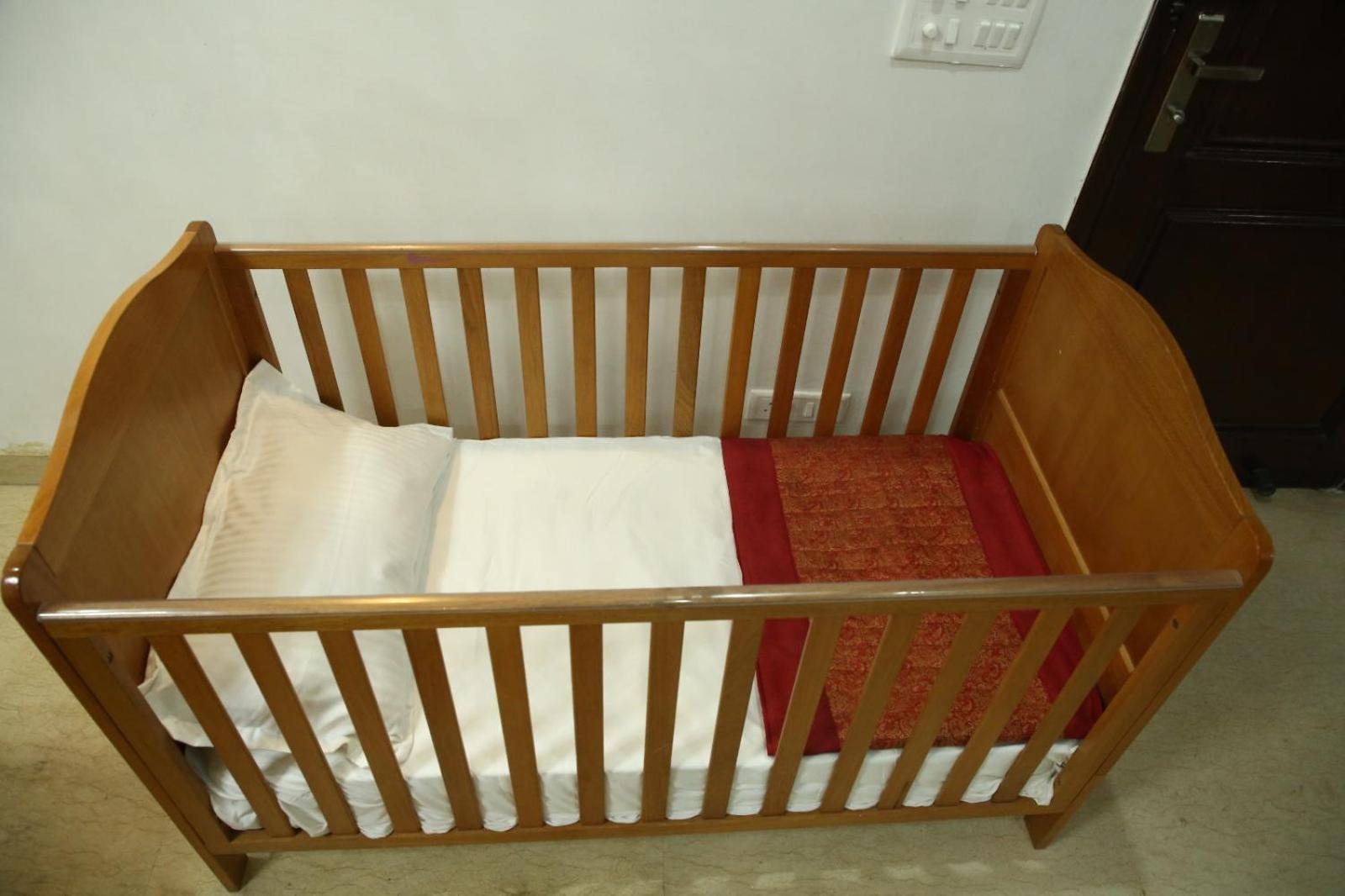 Divine India Service 4bhkj-45 Apartment