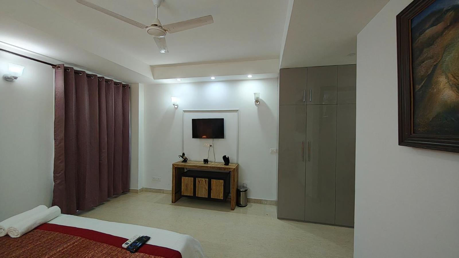 Divine India Service 4bhkj-45 *