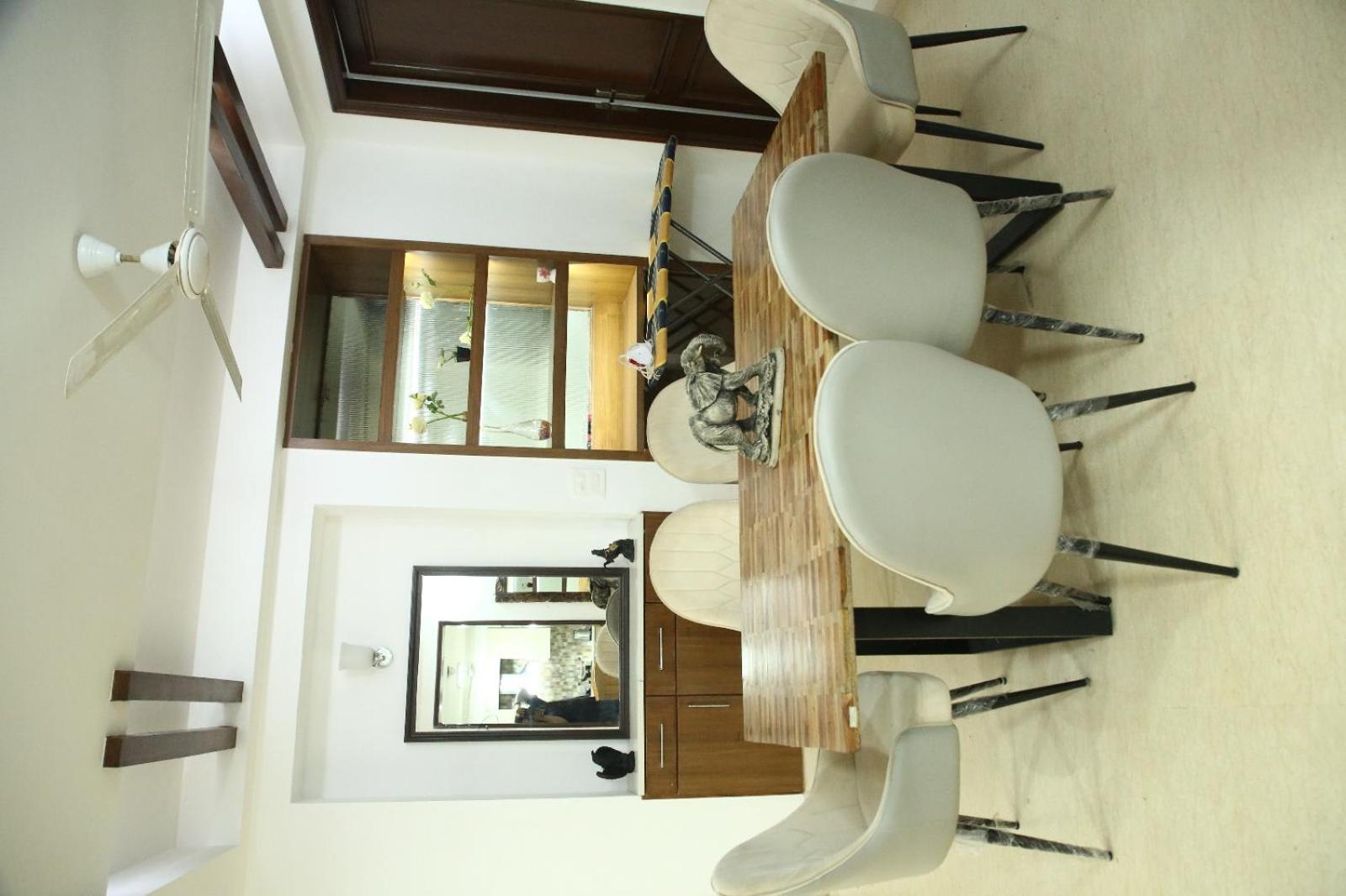 Divine India Service 4bhkj-45 Apartment New Delhi