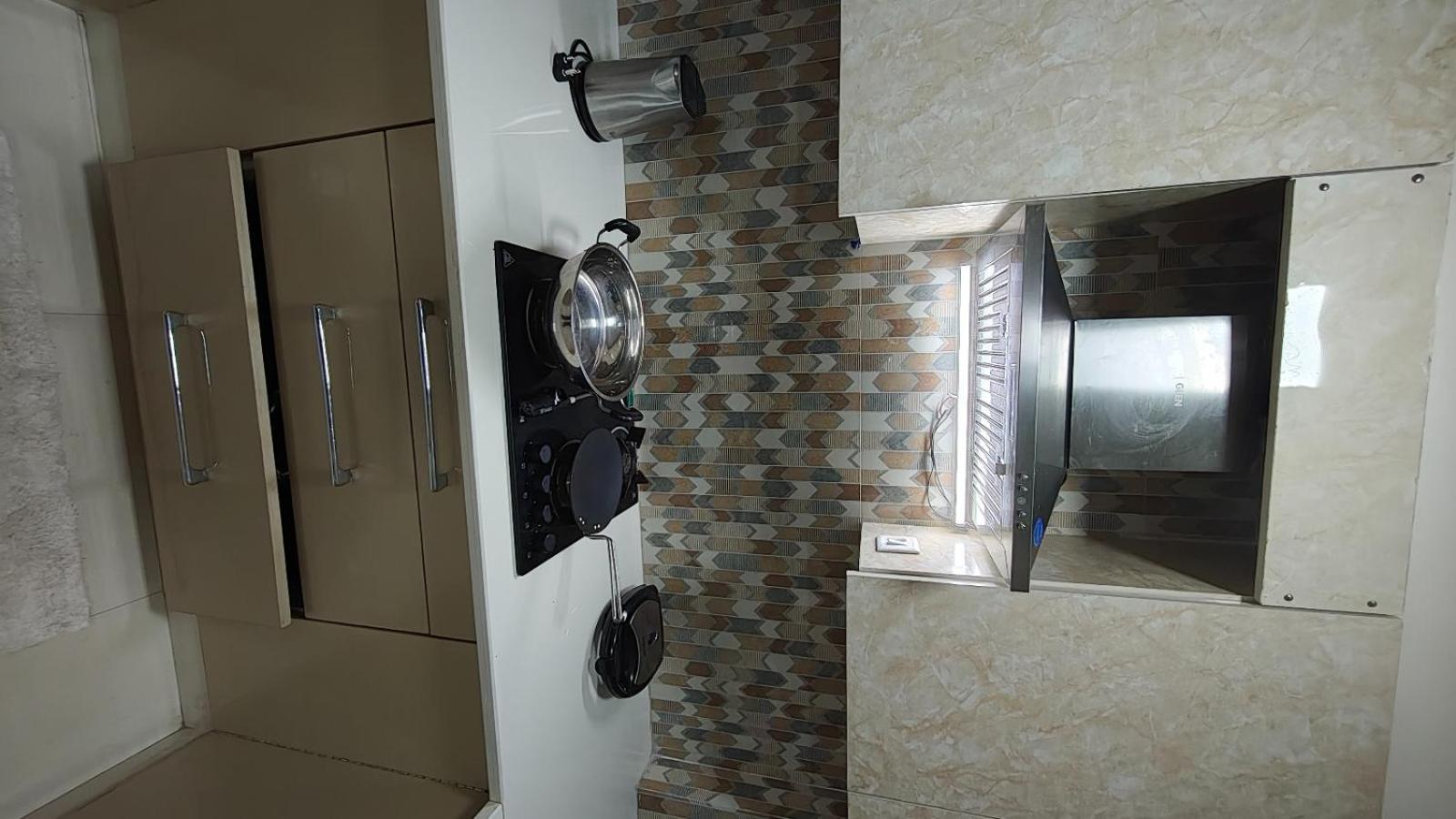 Divine India Service 4bhkj-45 Apartment *