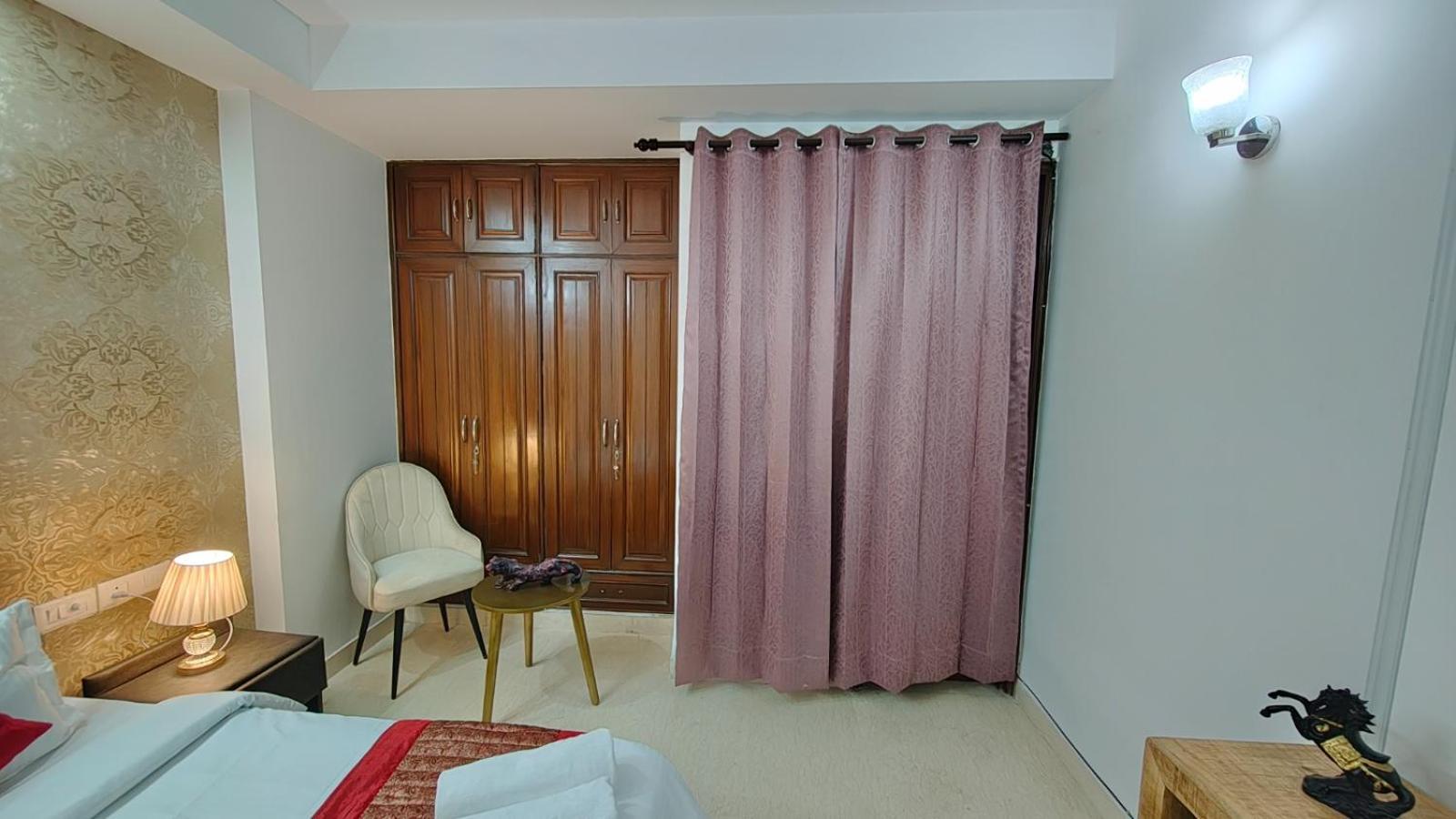 Divine India Service 4bhkj-45 Apartment