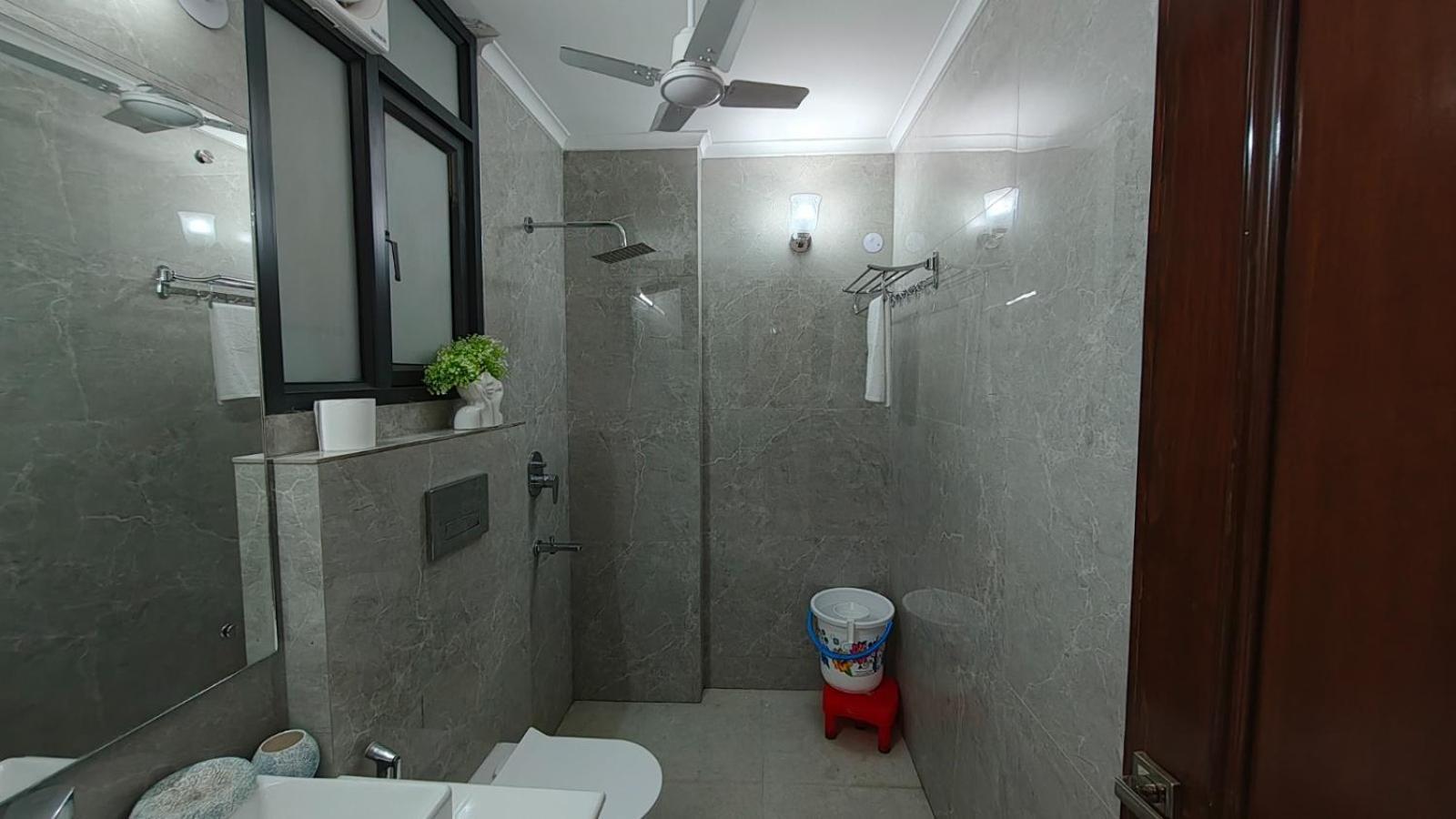 Apartment Divine India Service 4bhkj-45