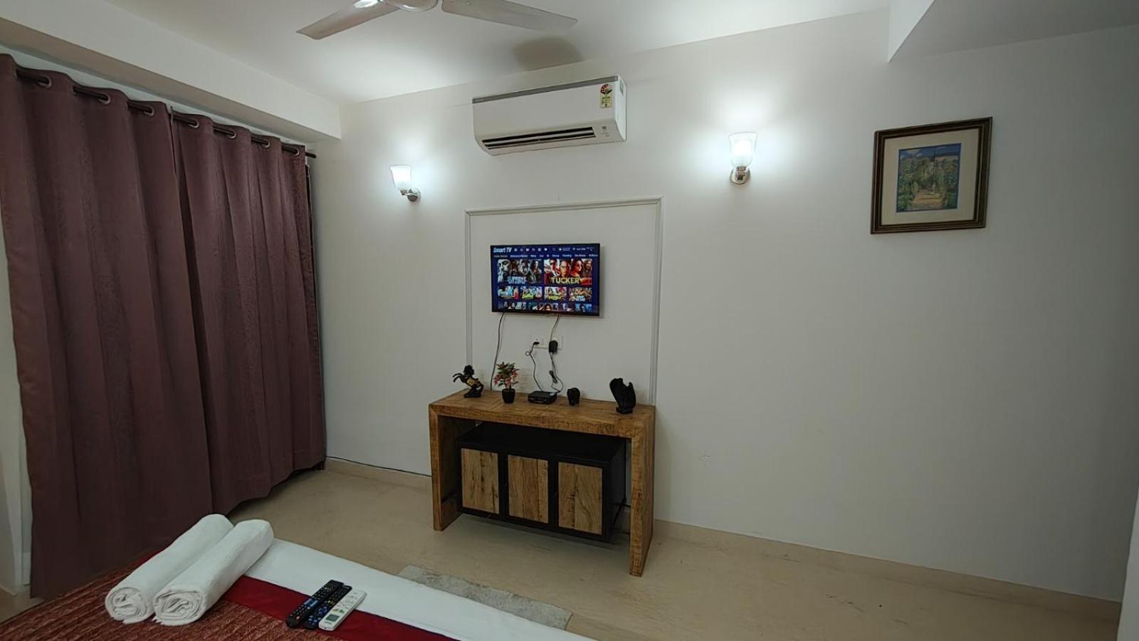 Divine India Service 4bhkj-45 Apartment